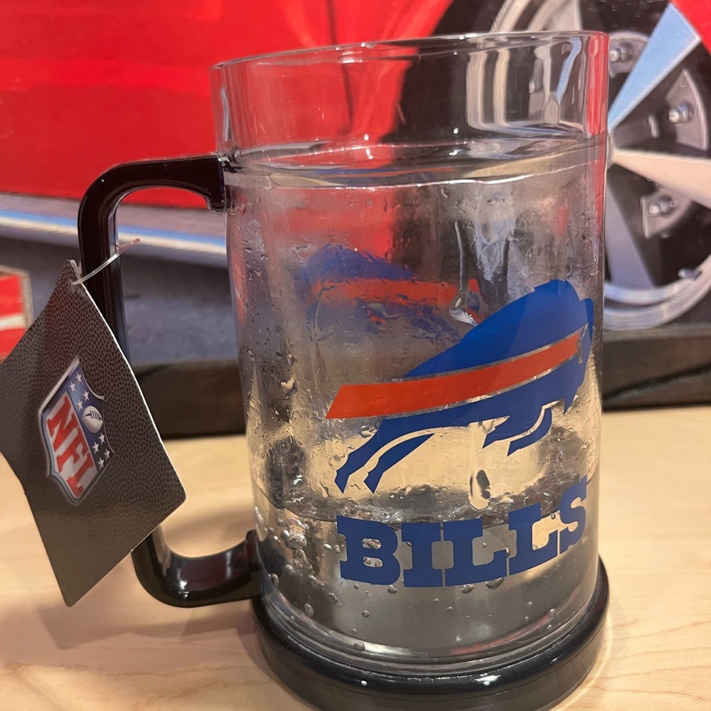 NFL Buffalo Bills Crystals freezer Mug with Blue and Red Logo
Plastic